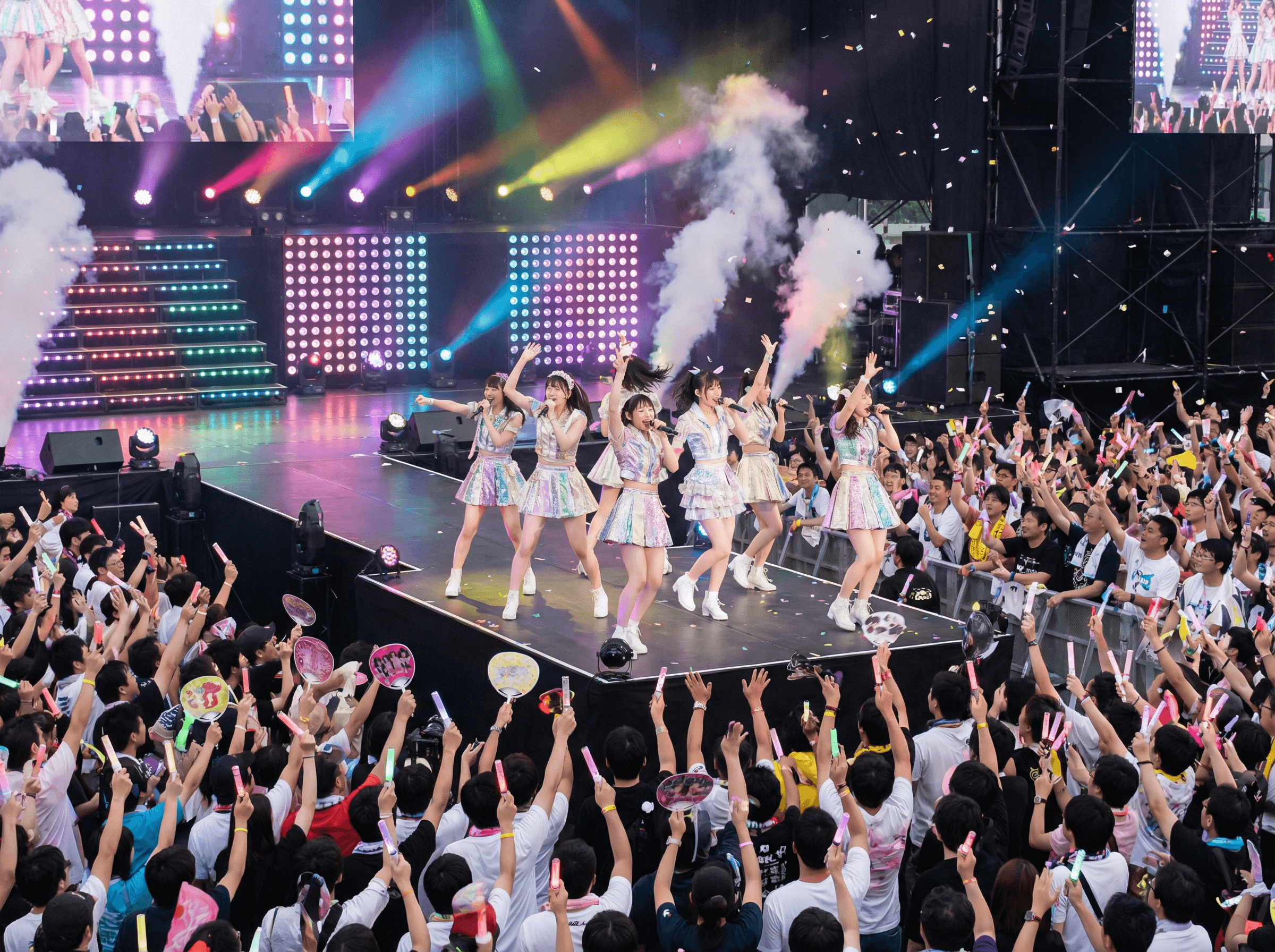 ステージやライブ向けの衣装・演出のイメージ写真